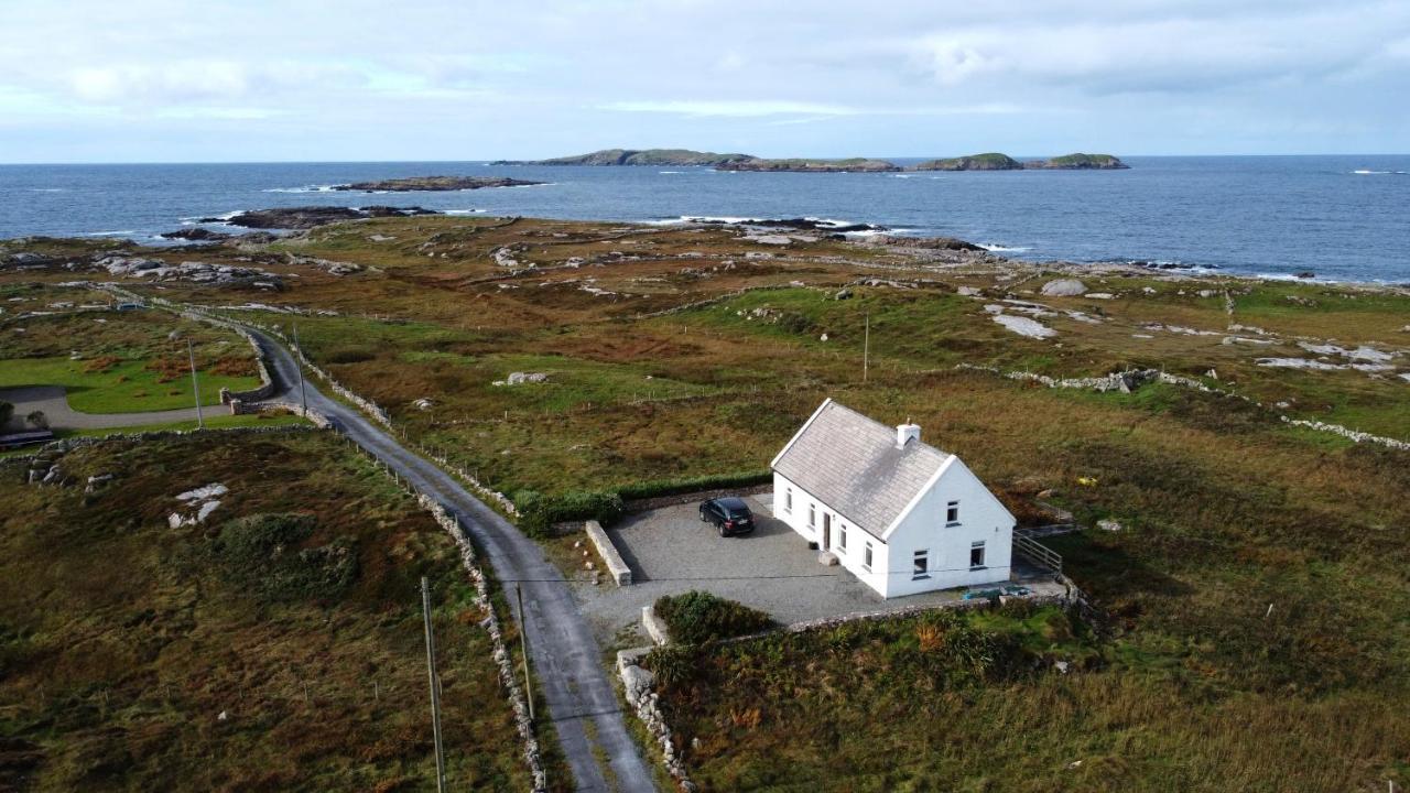 Lands End Cottage - Connemara Aughrus More Exteriör bild